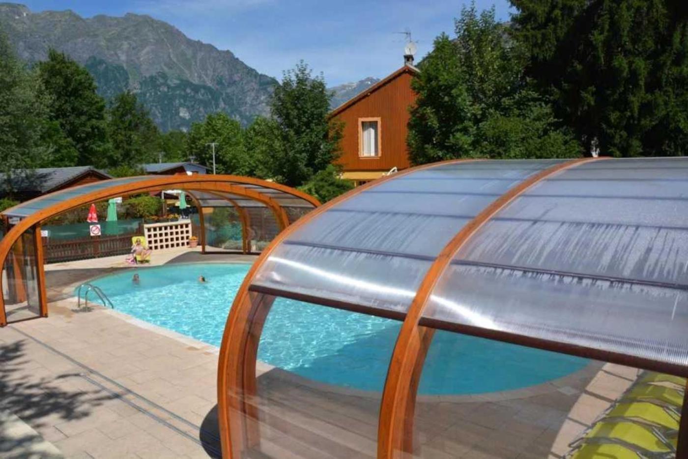 Camping 5 Etoiles - Piscine - Eeceff Le Bourg-dʼOisans Екстериор снимка