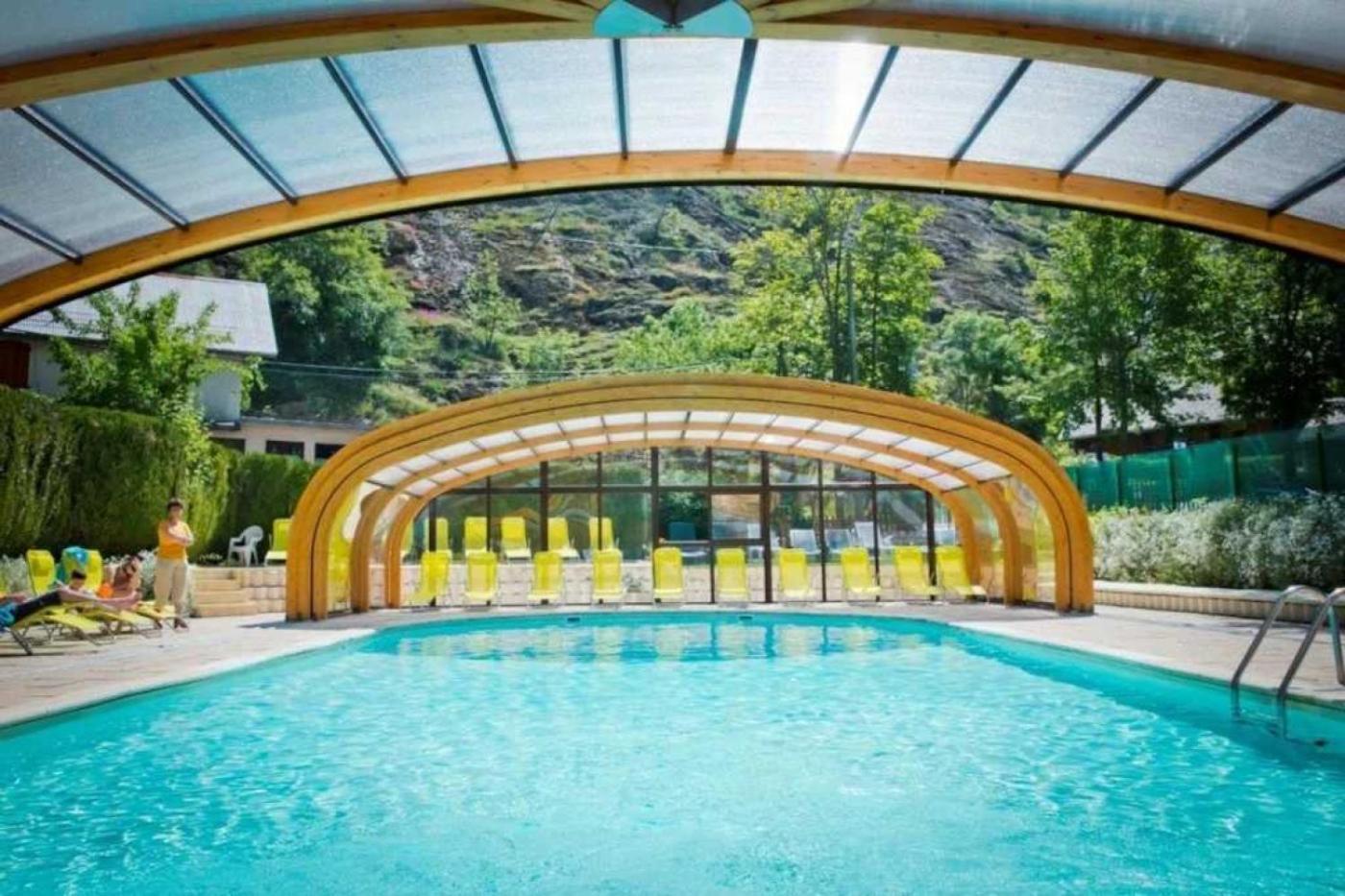 Camping 5 Etoiles - Piscine - Eeceff Le Bourg-dʼOisans Екстериор снимка