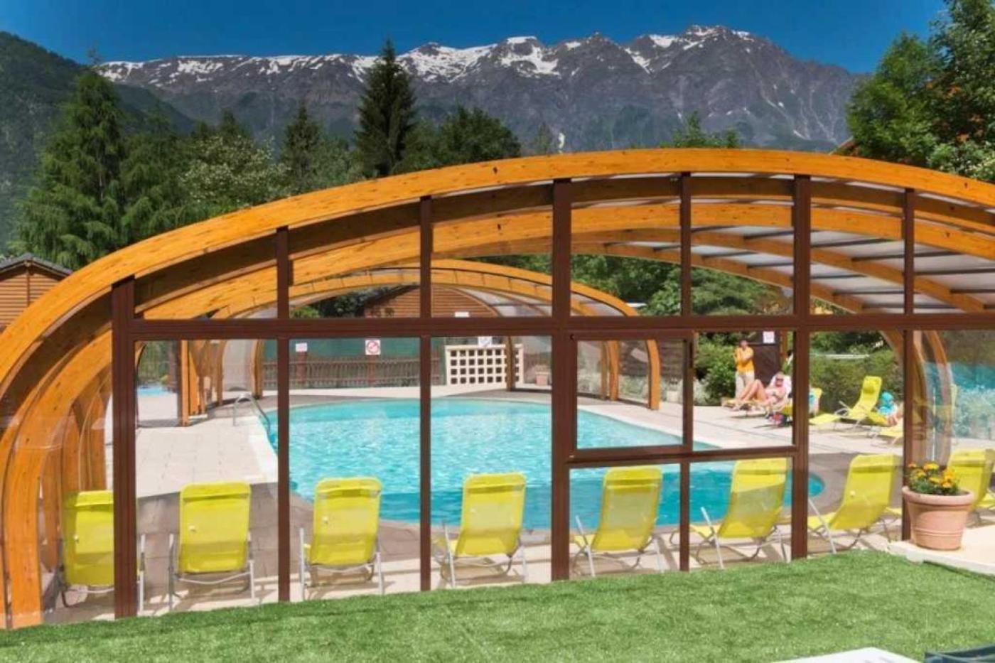 Camping 5 Etoiles - Piscine - Eeceff Le Bourg-dʼOisans Екстериор снимка