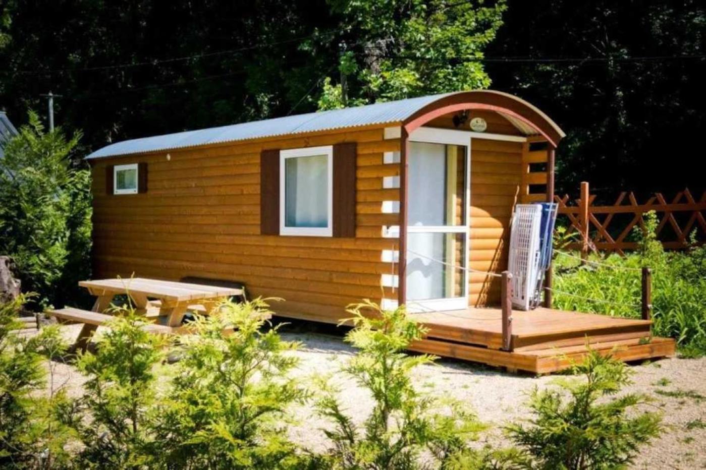 Camping 5 Etoiles - Piscine - Eeceff Le Bourg-dʼOisans Екстериор снимка